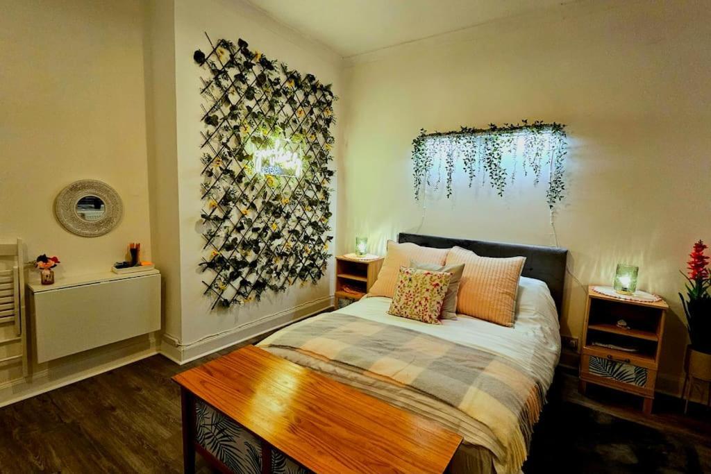 The Ferns - Shared Garden Apartment With Parking Darvel エクステリア 写真